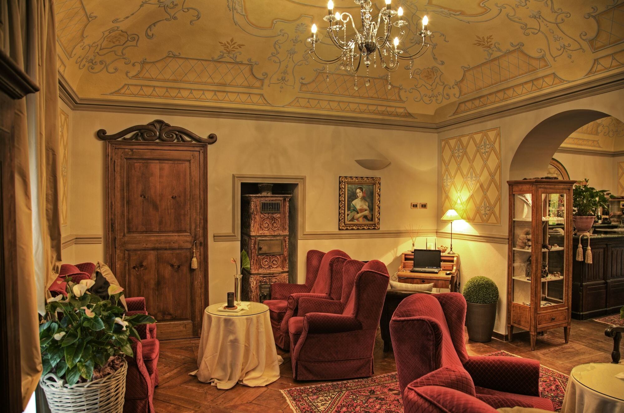 Hotel Villa Beccaris Monforte dʼAlba Dış mekan fotoğraf